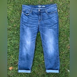 •DENIZEN FROM LEVIS•MODERN SLIM CUFFED•Size 16 M•Cropped Jeans•